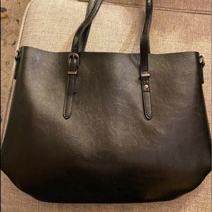 Black vegan leather shoulder purse/tote